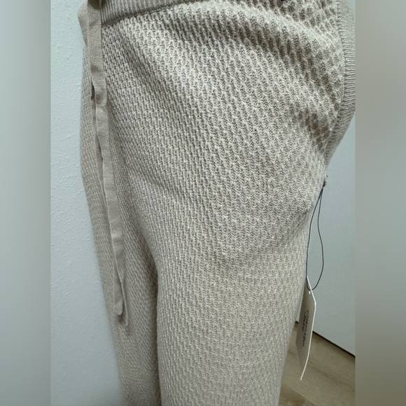 NWT Calvin Klein Knitted Jogger Lounge Pants in Beige - Picture 8 of 13